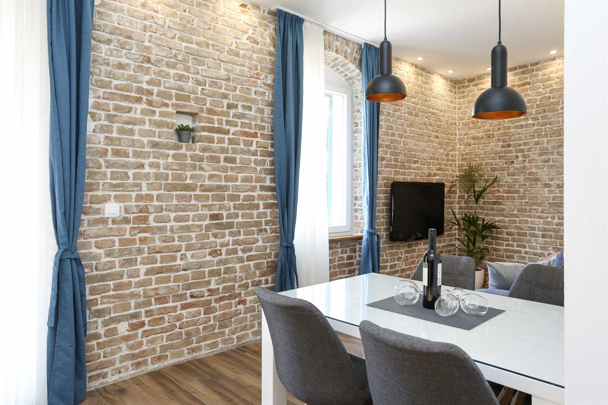 Elegantno stanovanje v starem mestnem jedru Monfrina