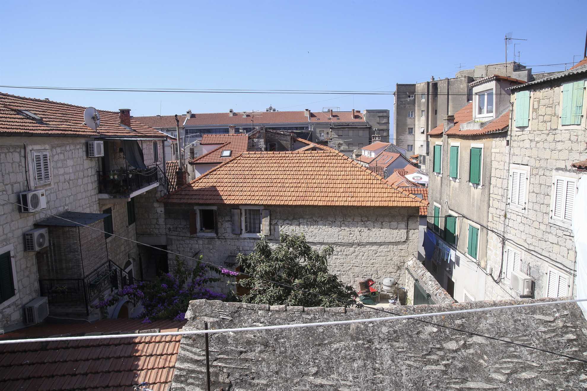 Elegantno stanovanje v starem mestnem jedru Monfrina