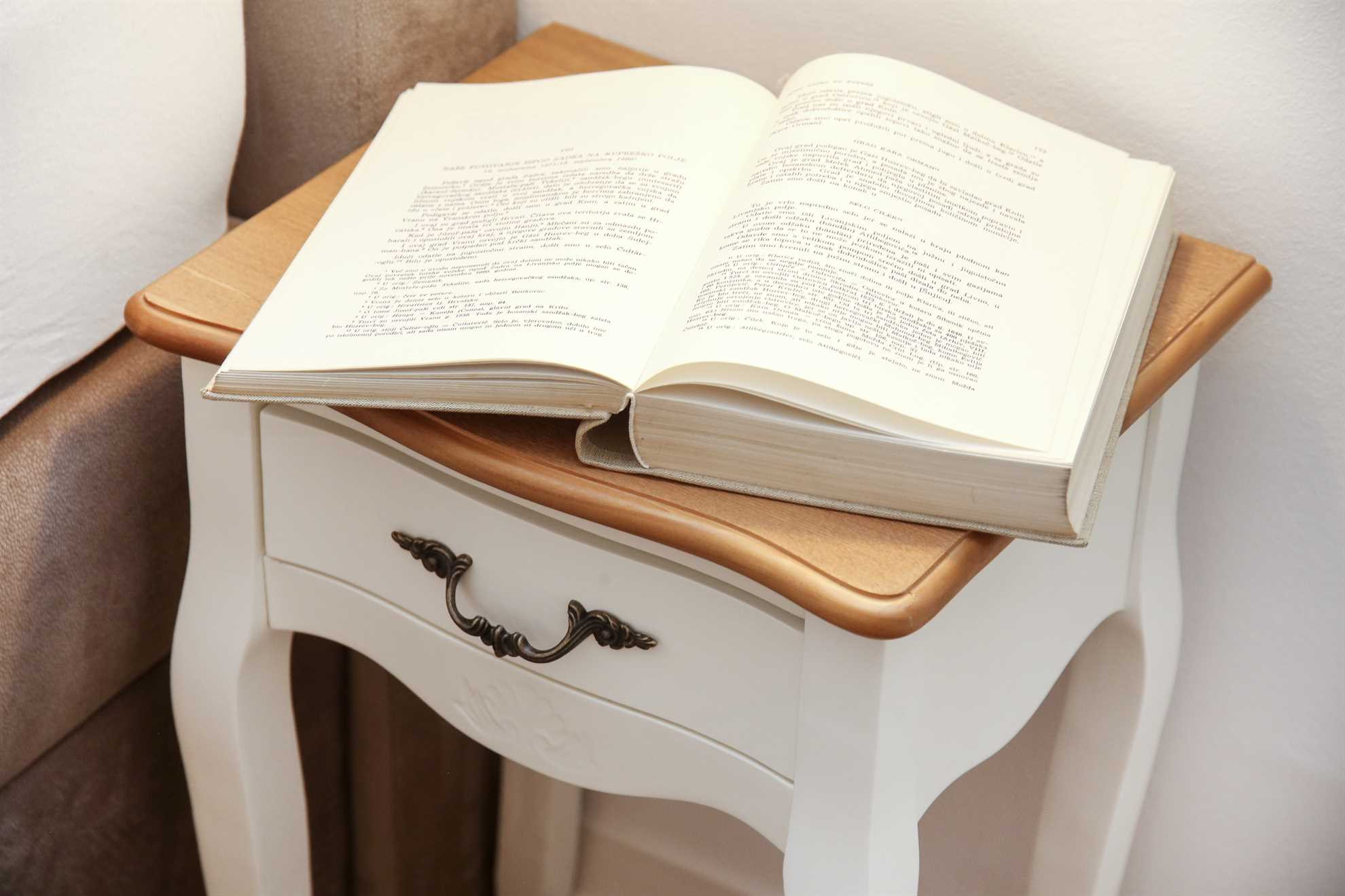 Luxury studio apartment in the Old town, Monfrina 2