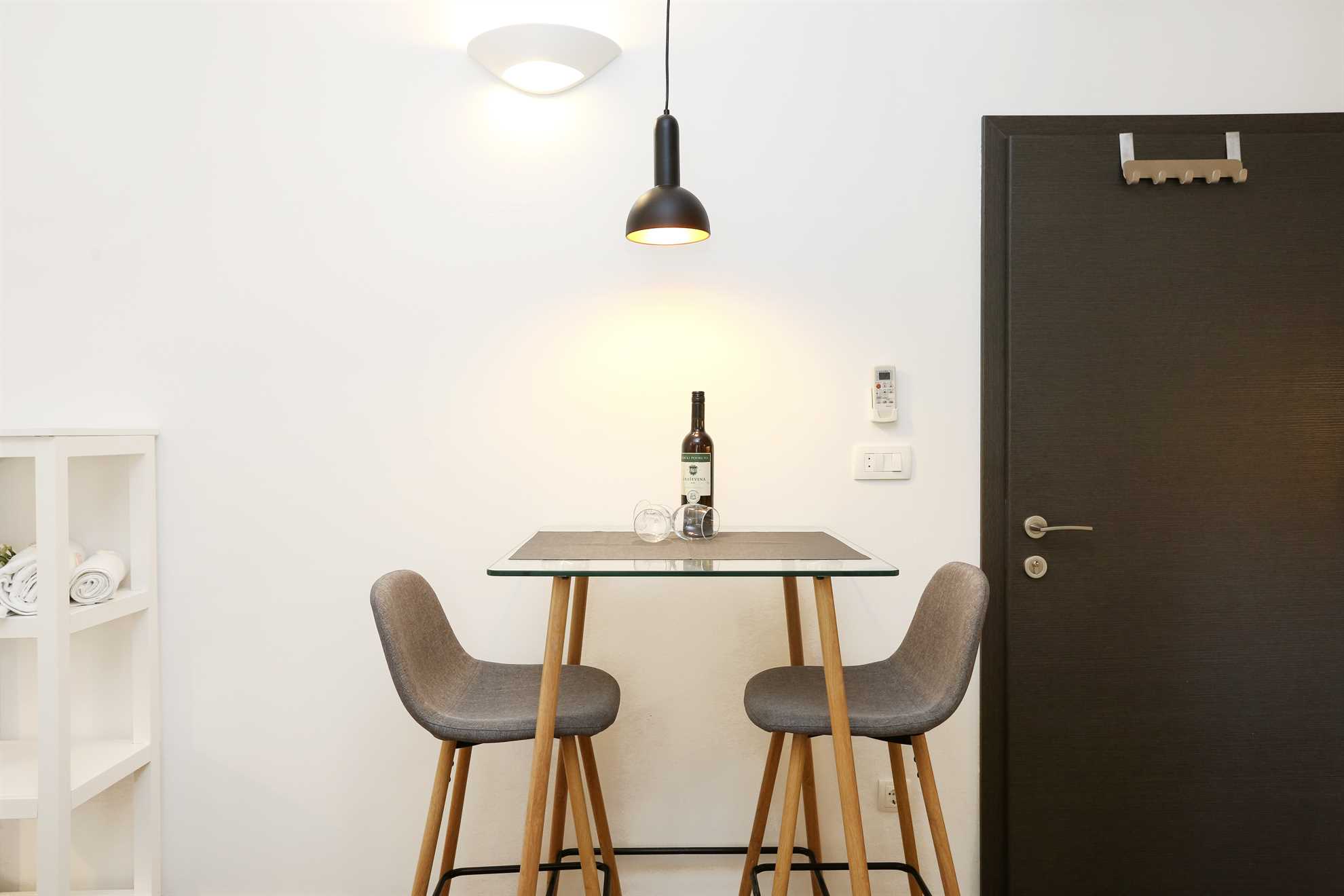 Luxury studio apartment in the Old town, Monfrina 2