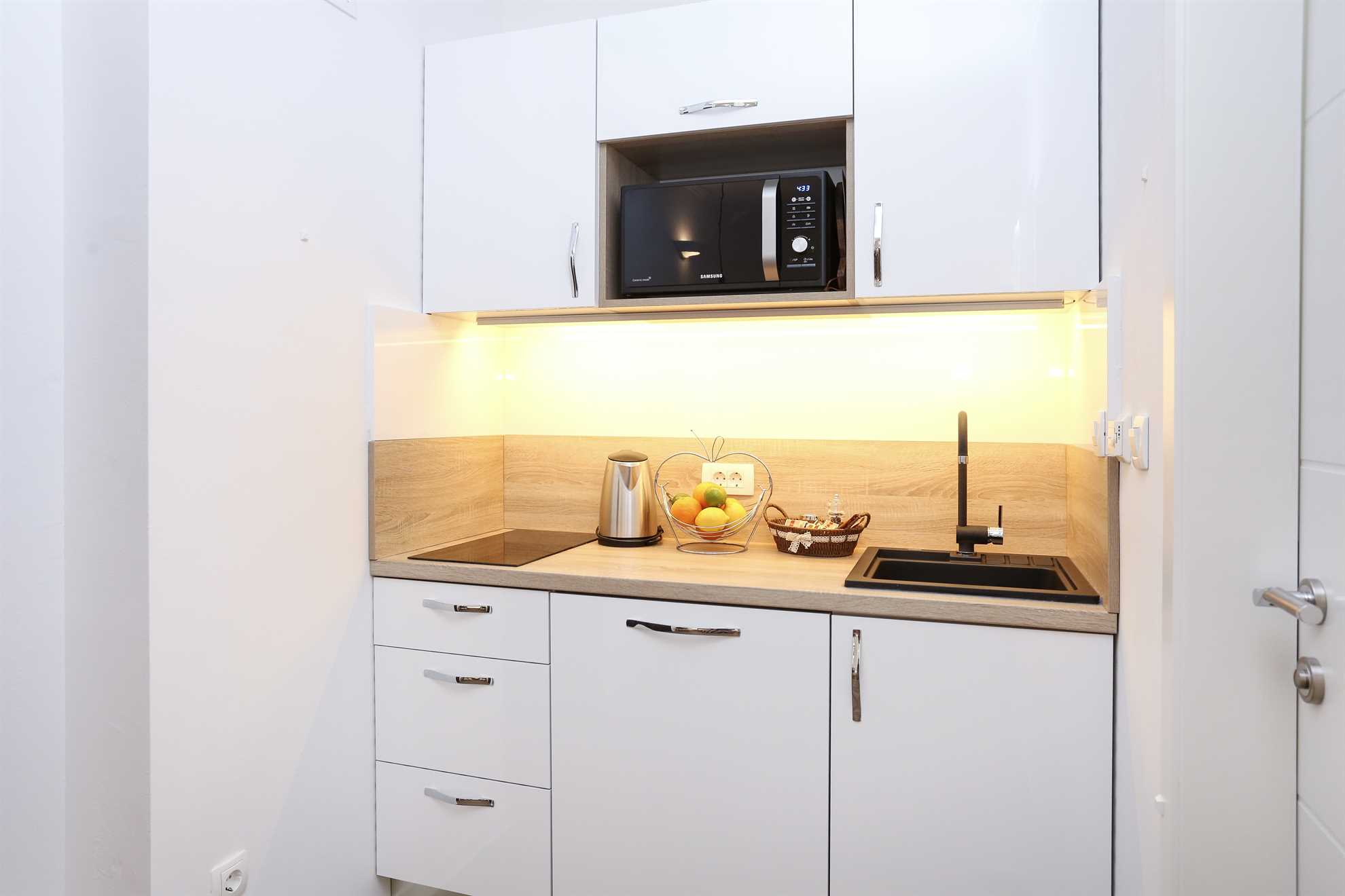 Luxury studio apartment in the Old town, Monfrina 2