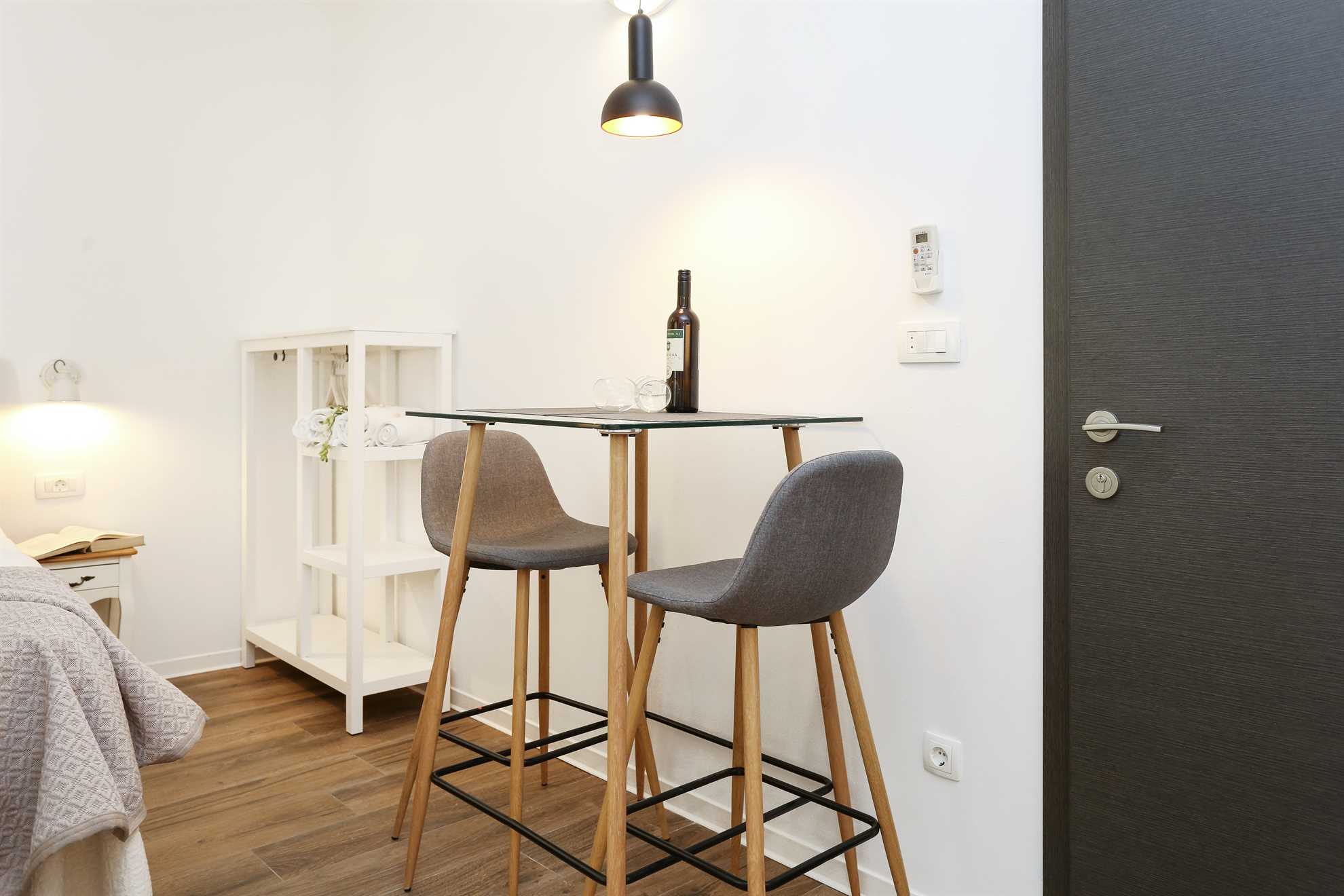 Luxury studio apartment in the Old town, Monfrina 2