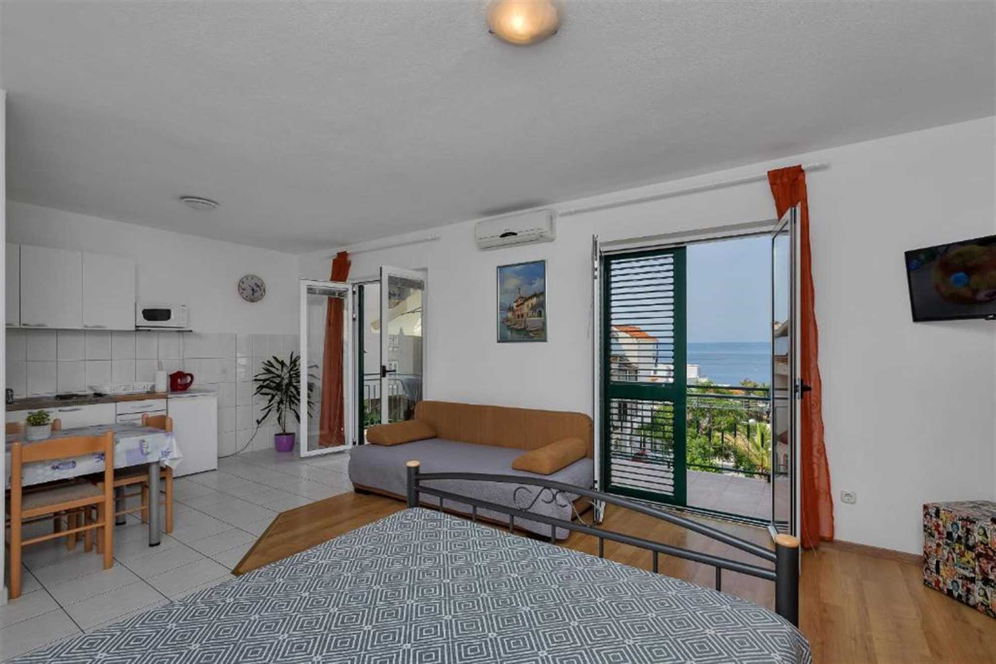 Image of Studio apartment with a sea view!