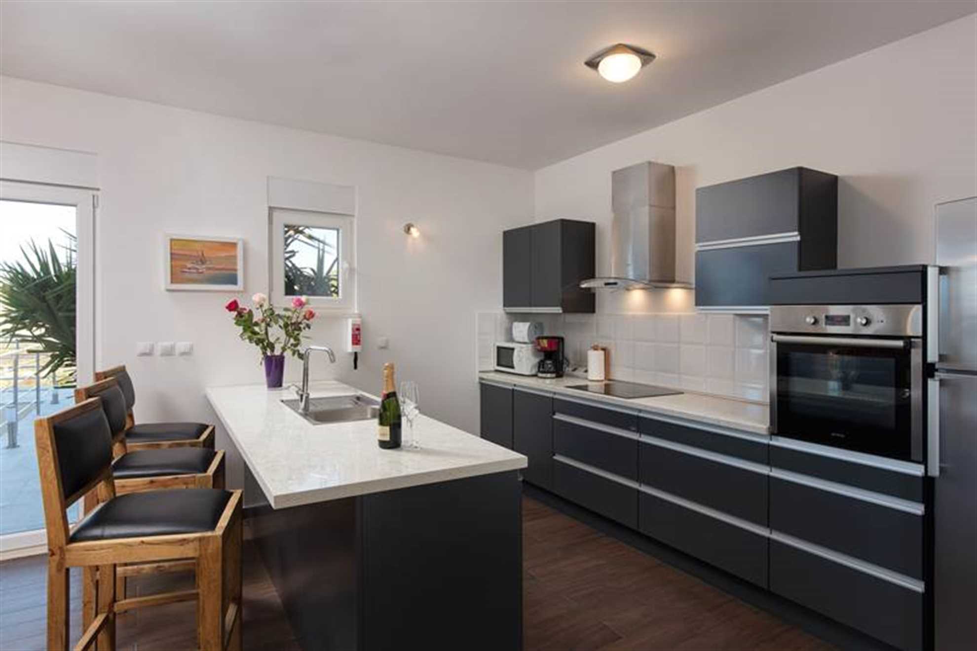 Moderna vila Mermaid v Podstrani