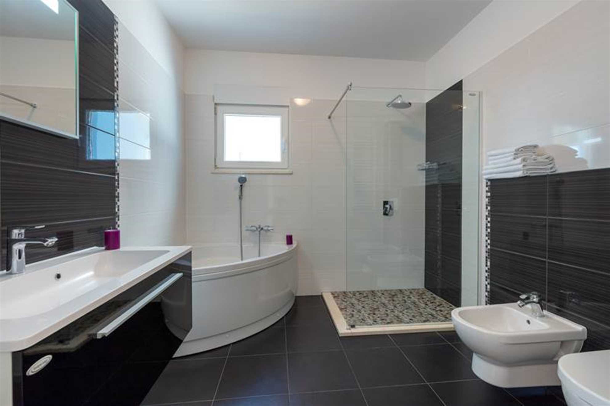 Moderna vila Mermaid v Podstrani