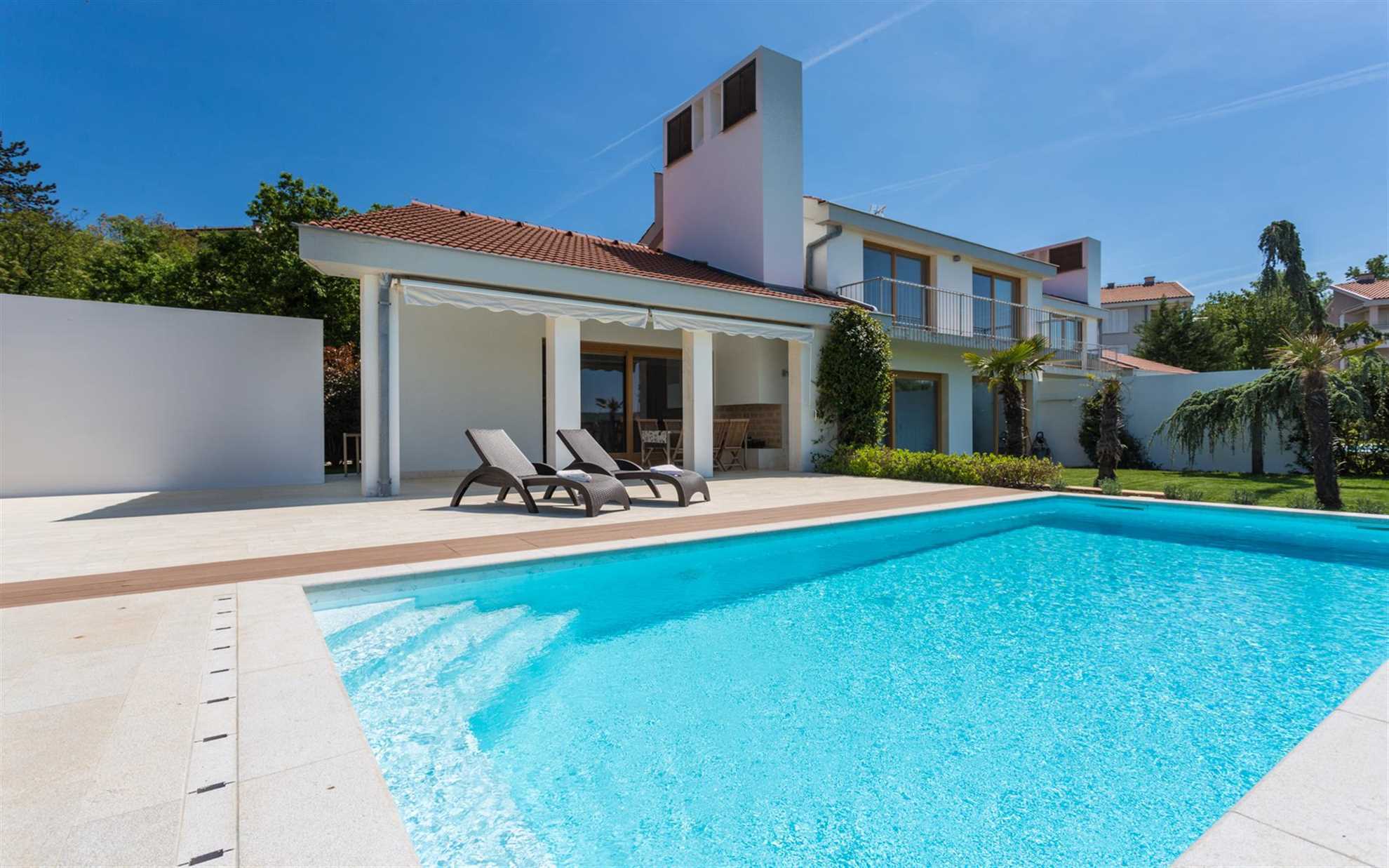 Exclusive and modern Casa Vidmar with a large swimming pool