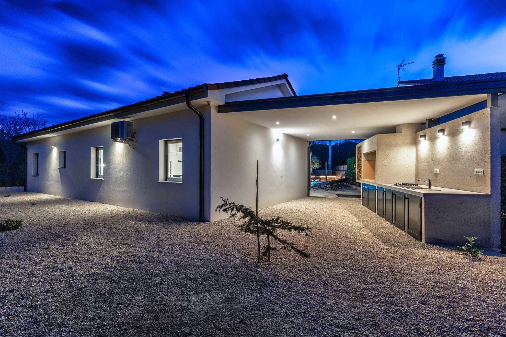 Villa Larra with heated pool & Jacuzzi