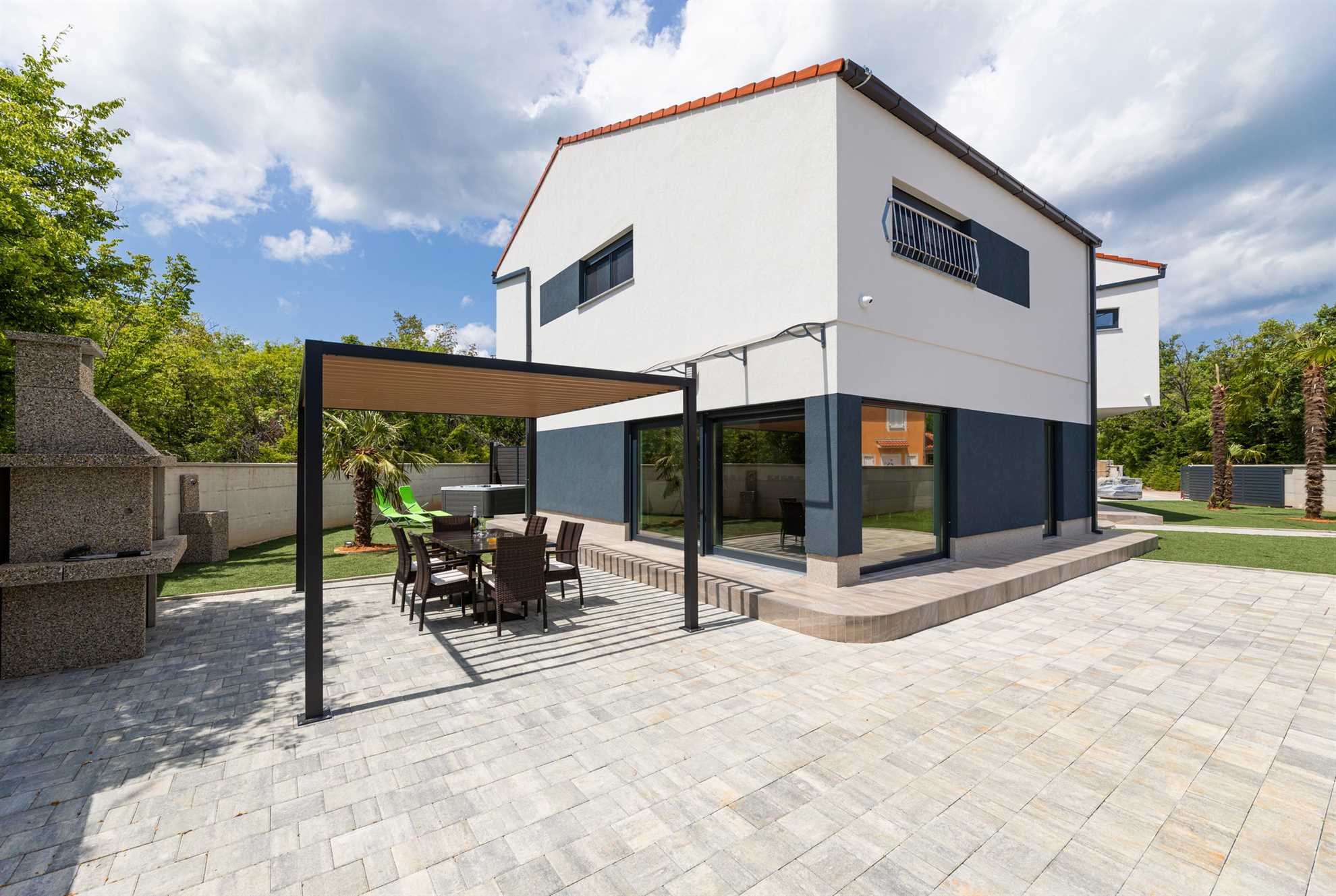 Villa Veroniq z bazenom & jacuzzijem