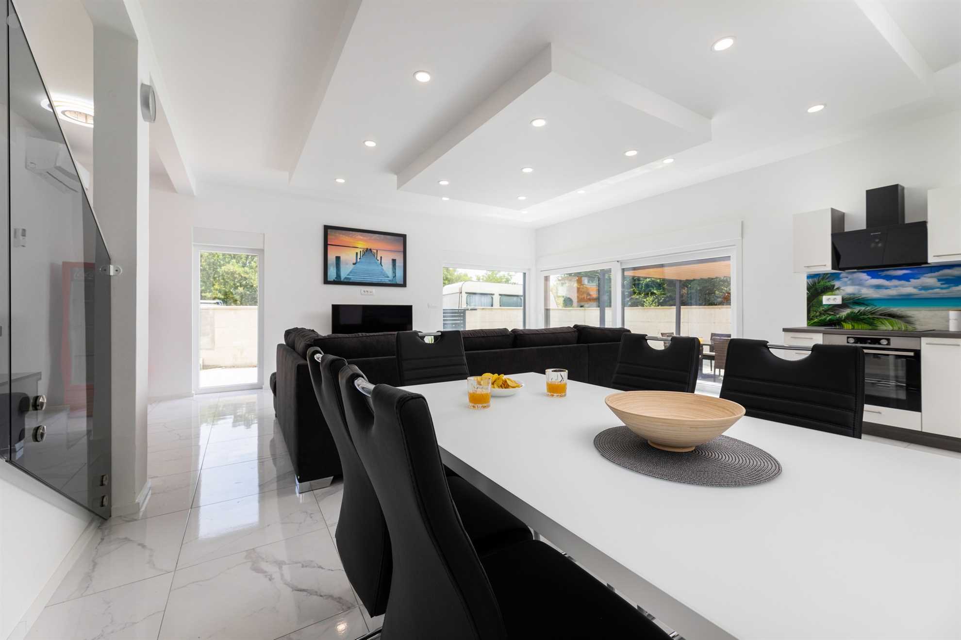 Villa Veroniq z bazenom & jacuzzijem