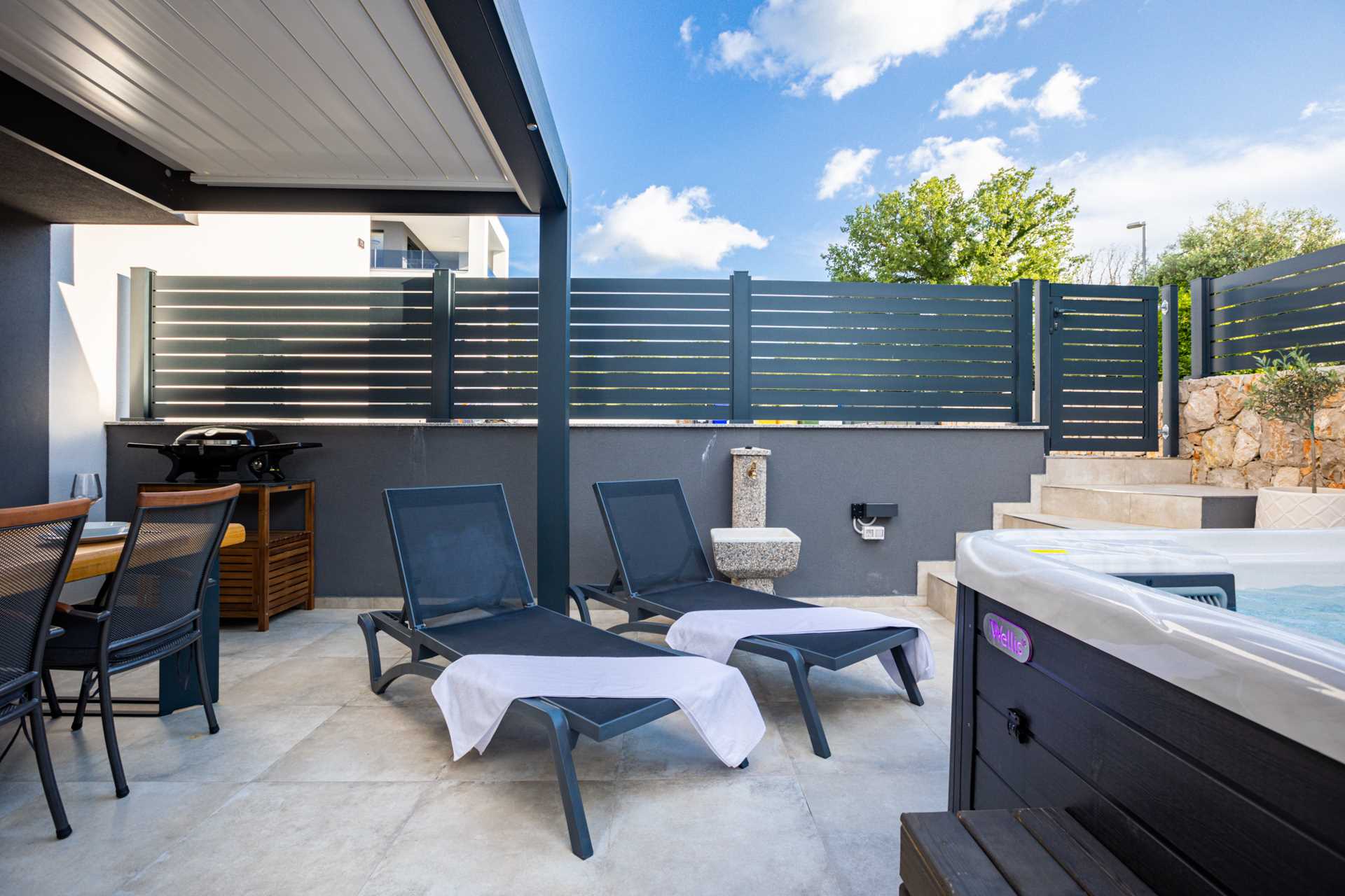 Superior Apartma I. z jacuzzijem