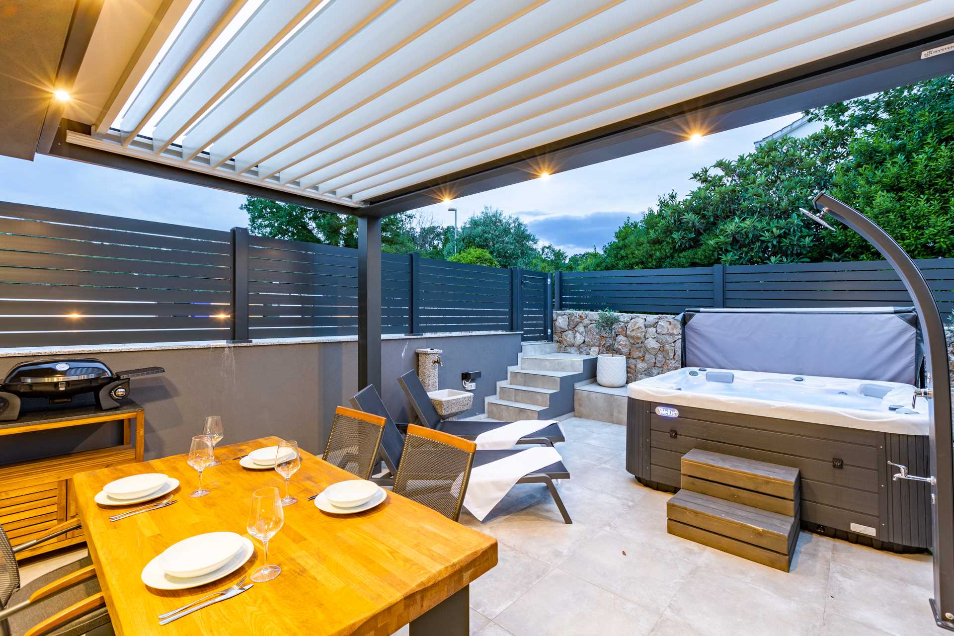 Superior Apartma I. z jacuzzijem