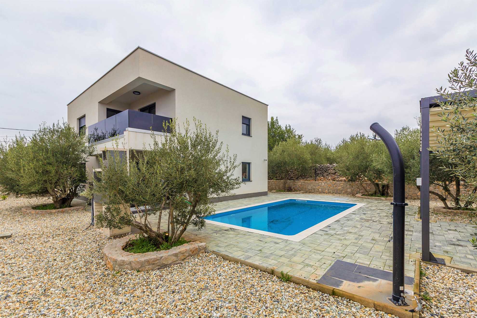Villa LIO with private pool