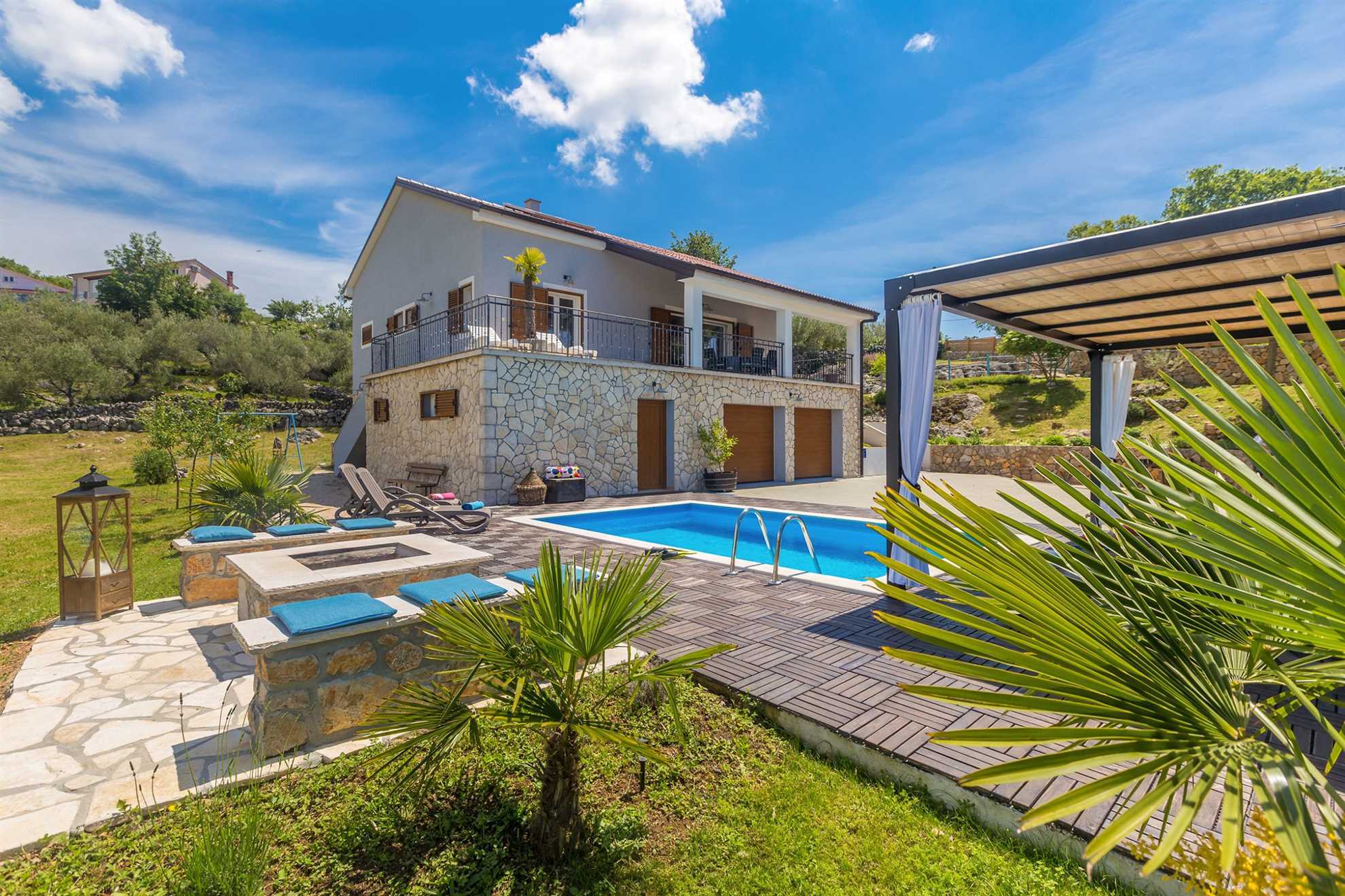Holiday house Franolic with swimming pool