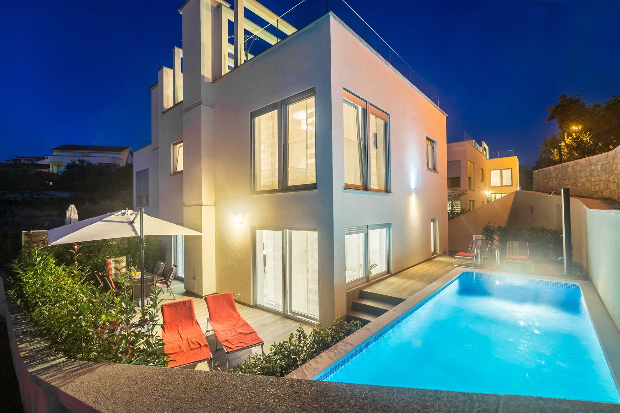 Luxurious villa DRAZINE with heated pool