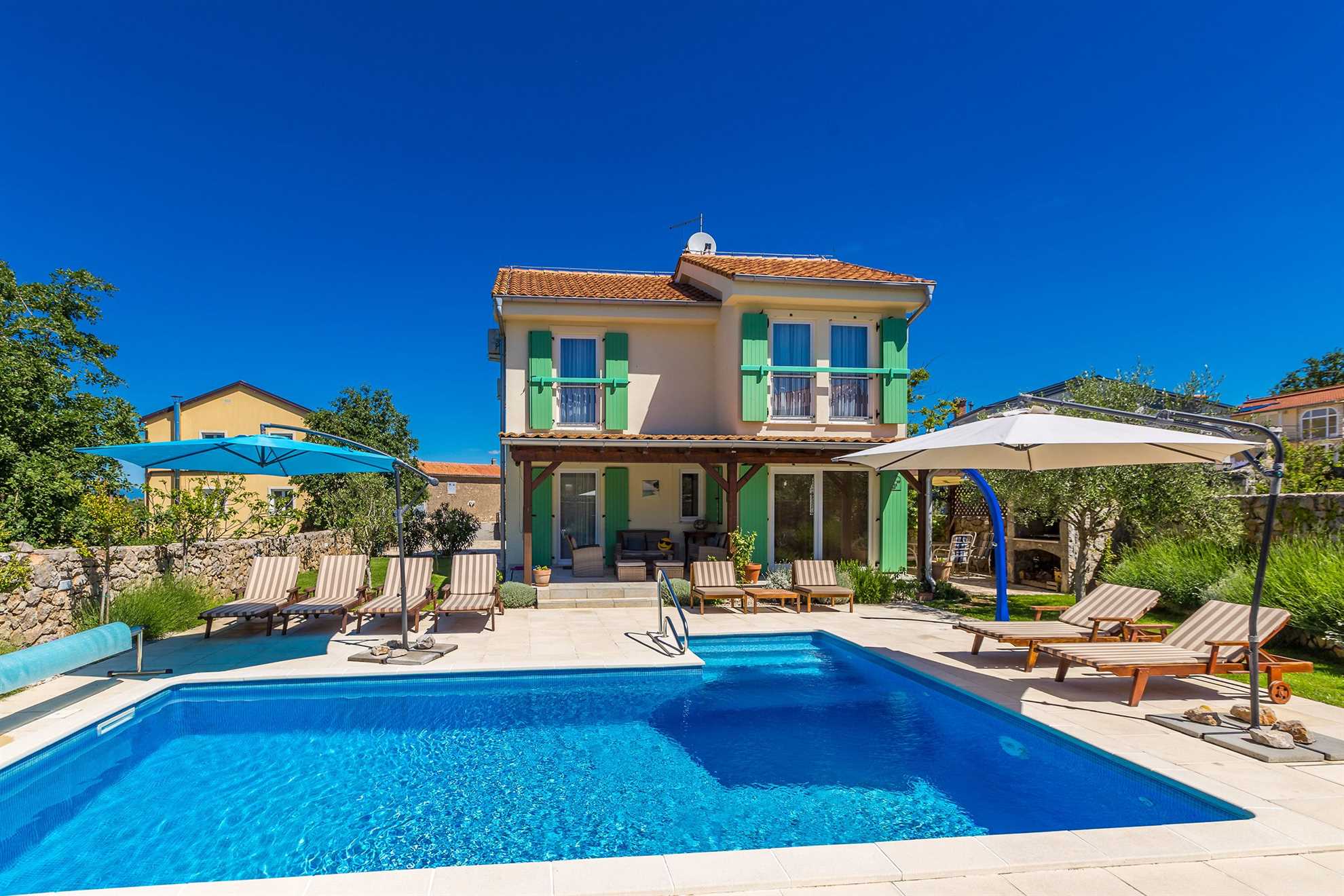 Beautiful holiday house BARUSICI with heated pool