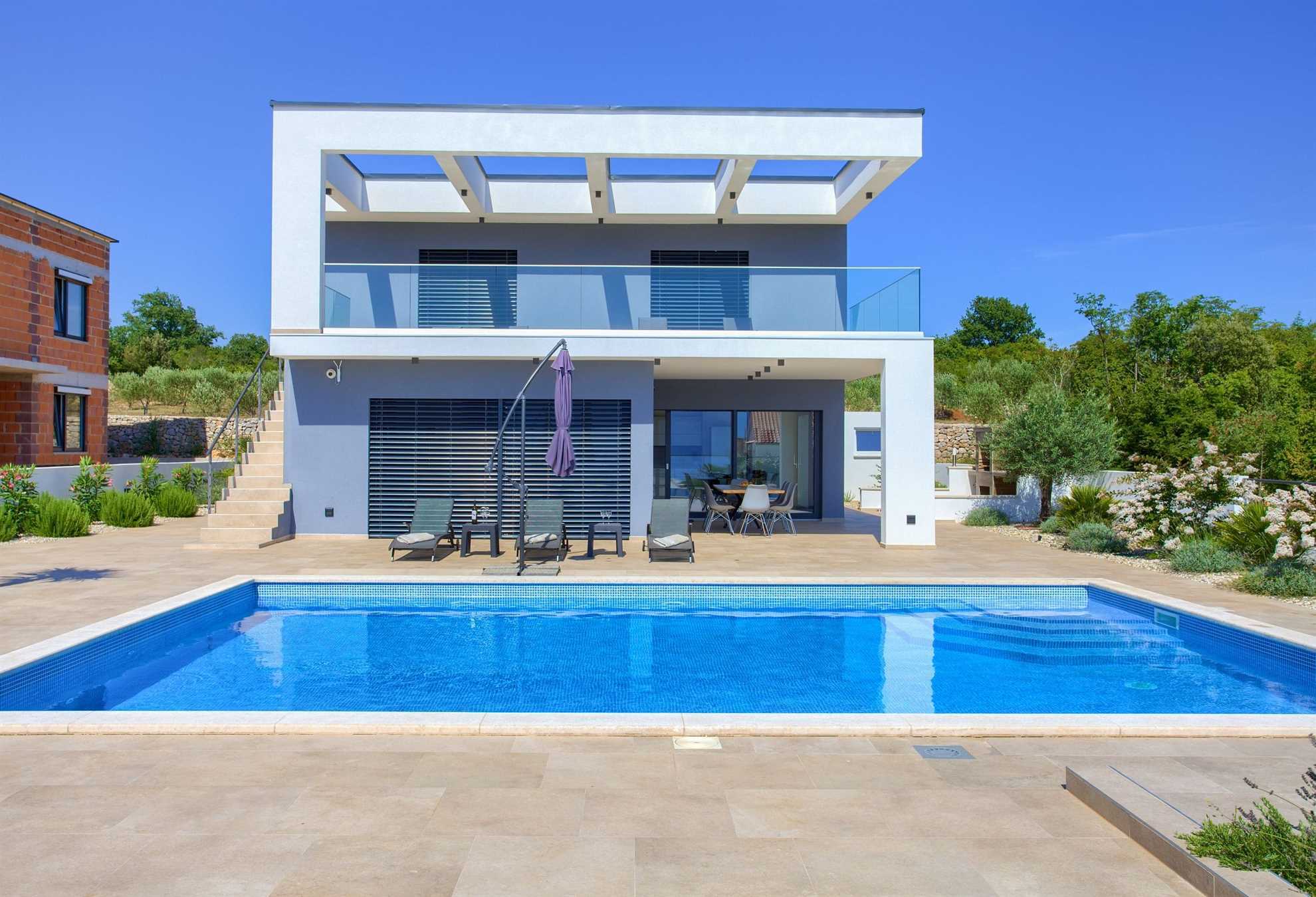 Villa QUADRA with a sea view in Pinezići | Visit Krk