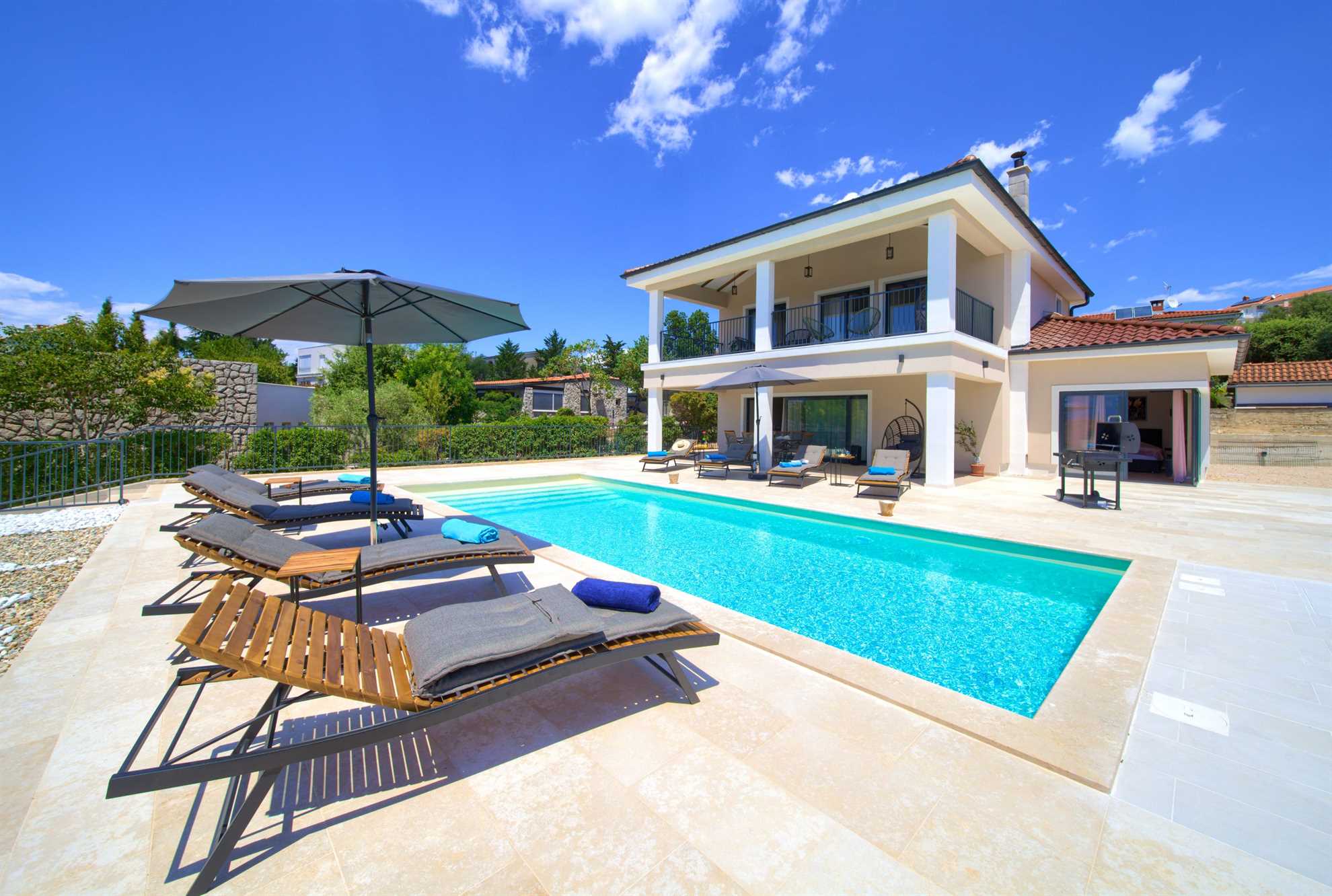 Villa MAGNIFICA mit Pool