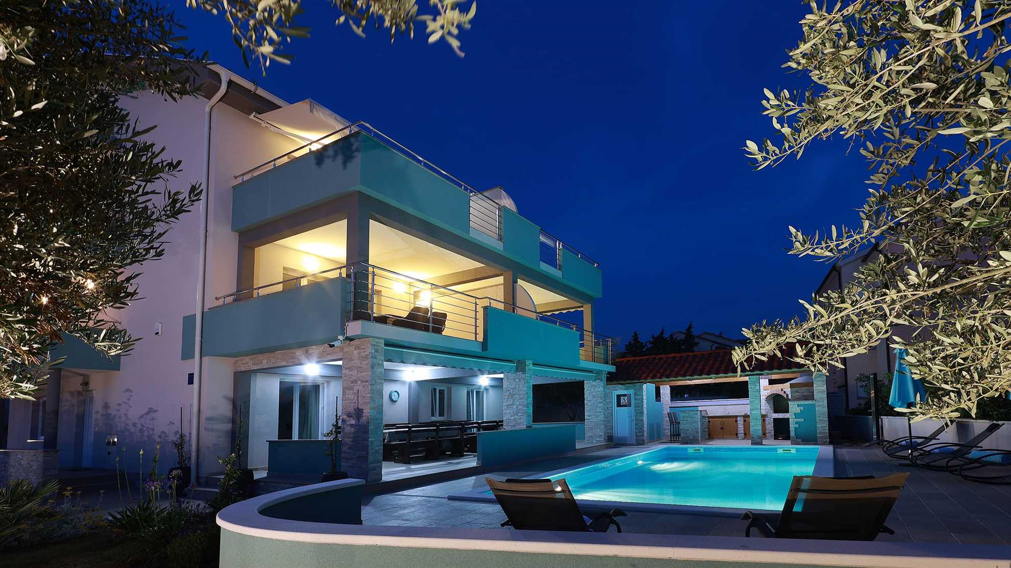 Image of Villa Barbara 4 - Premium apartment for five with a pool and sun deck