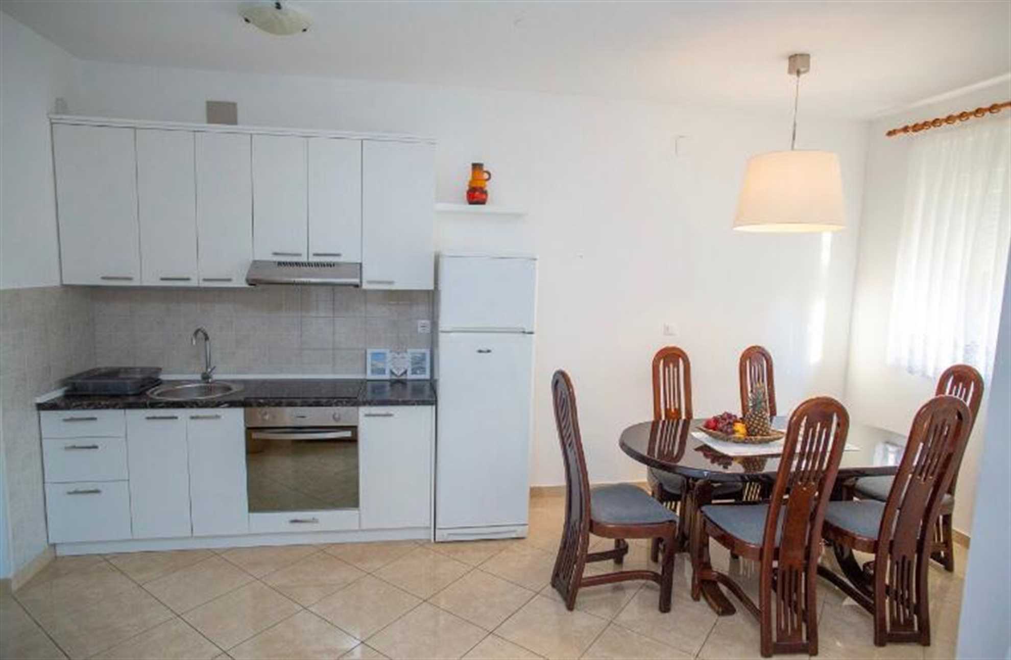 Image of Karma 2 - Apartment  for six with private parking on great location