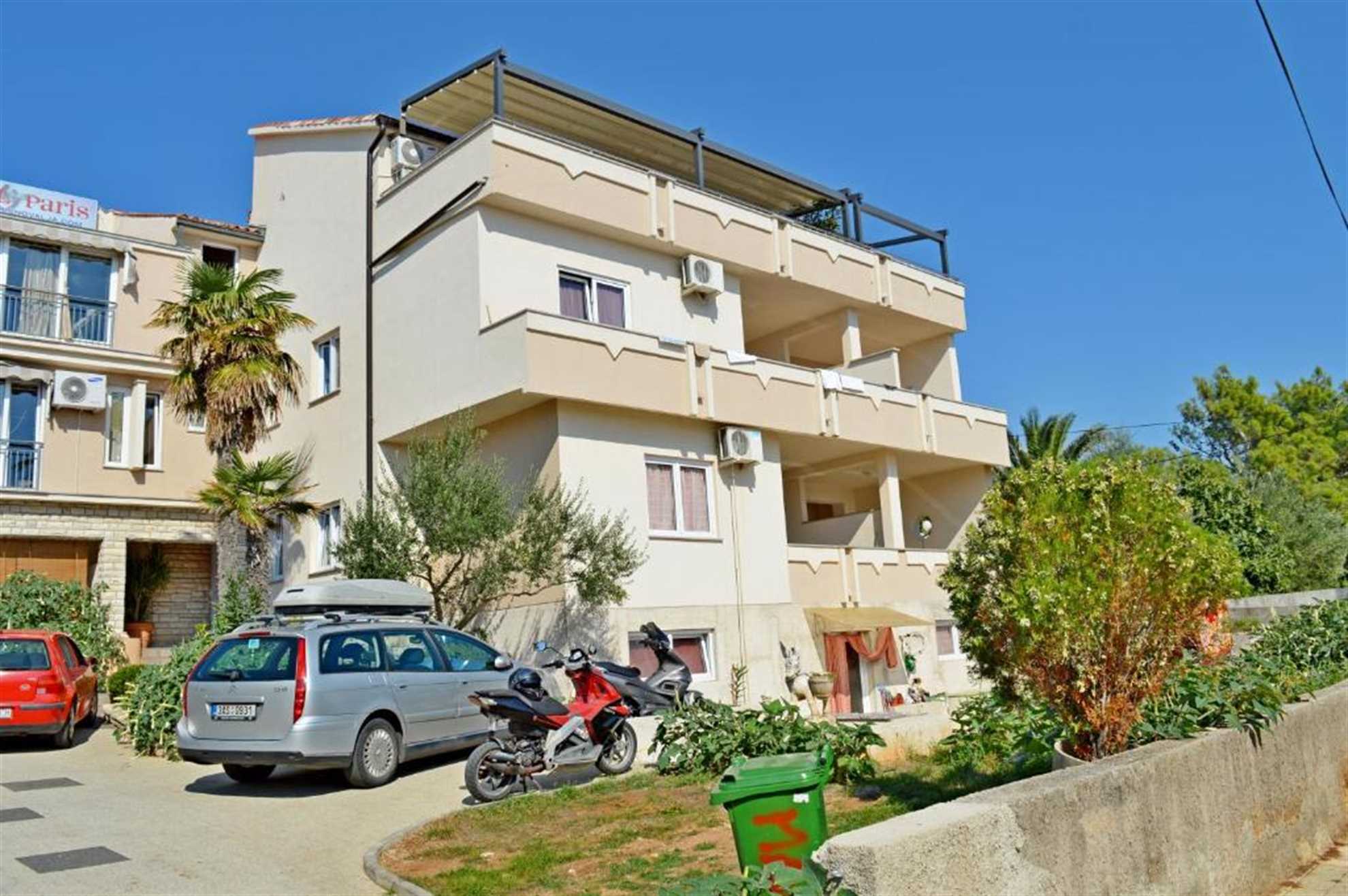 Image of Mačić 4 - Beautiful studio apartment for three close to the pebble beach and restaurants