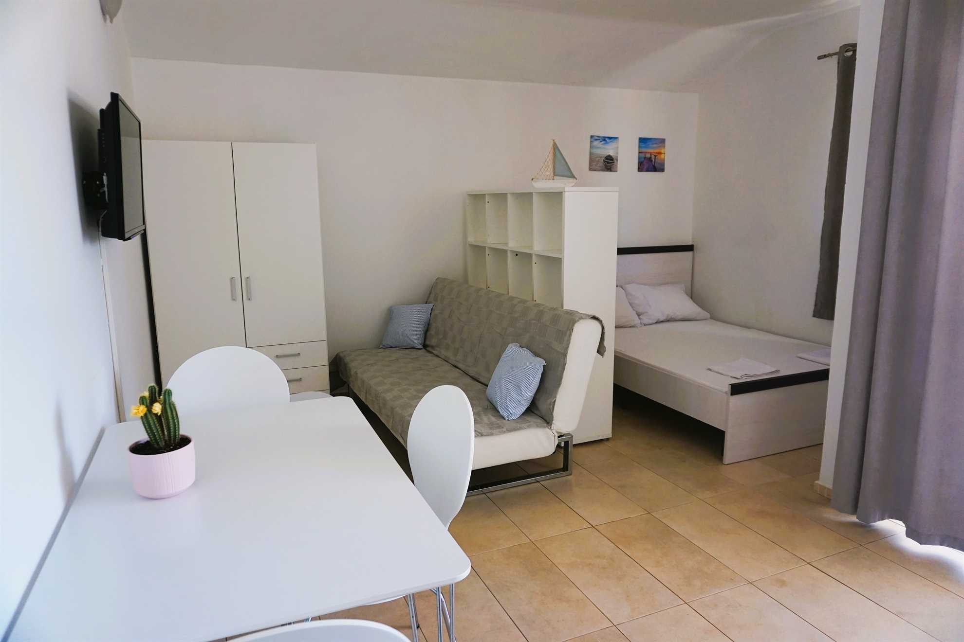 Image of A4 Studio Apartment Nika for 2+1 guests, Privlaka
