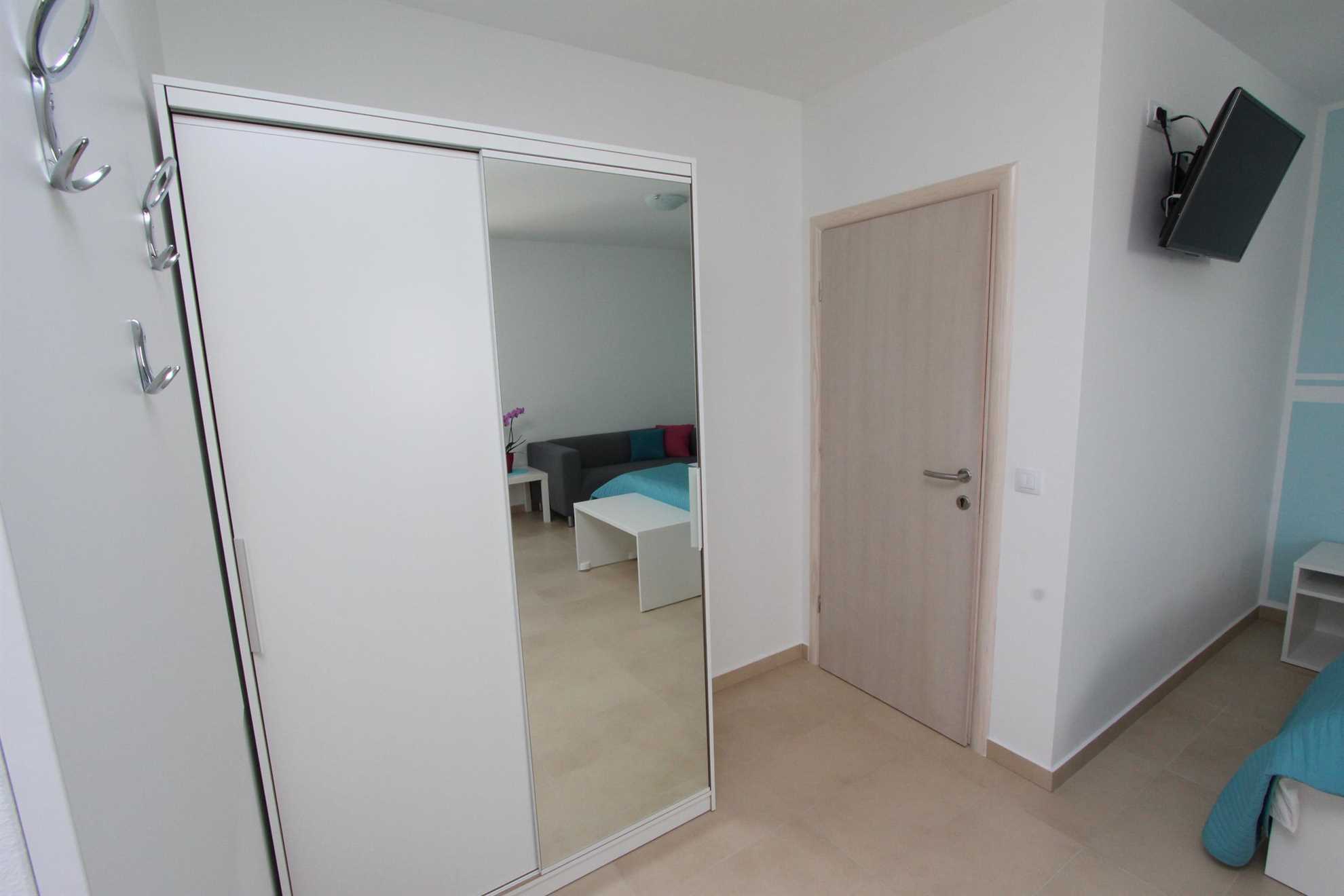 Studio EMANUEL z balkonom 3