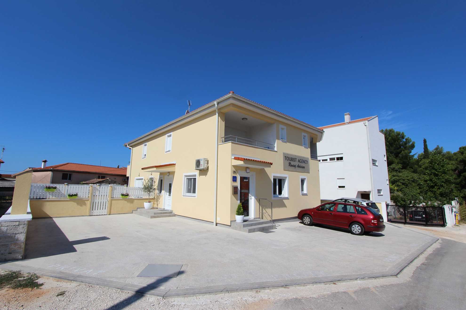 Studio EMANUEL z balkonom 3